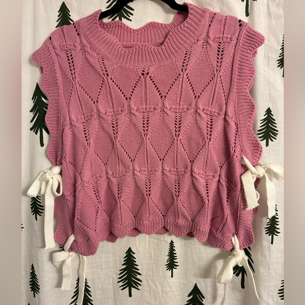 NWOT SHEIN Pink Side Tie Sweater Vest Women’s Size Large